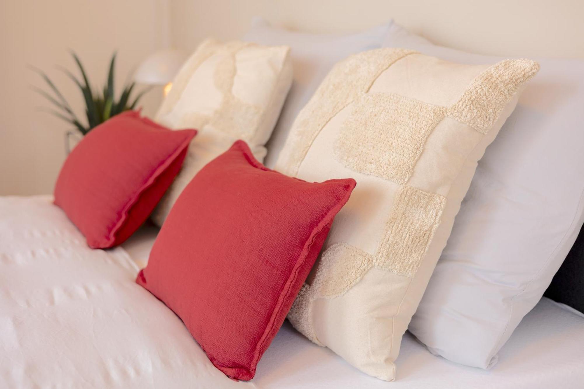 Apartmán Bright 2Br - 4Th Floor, Balcony, Free Parking By Gravity Praha Exteriér fotografie