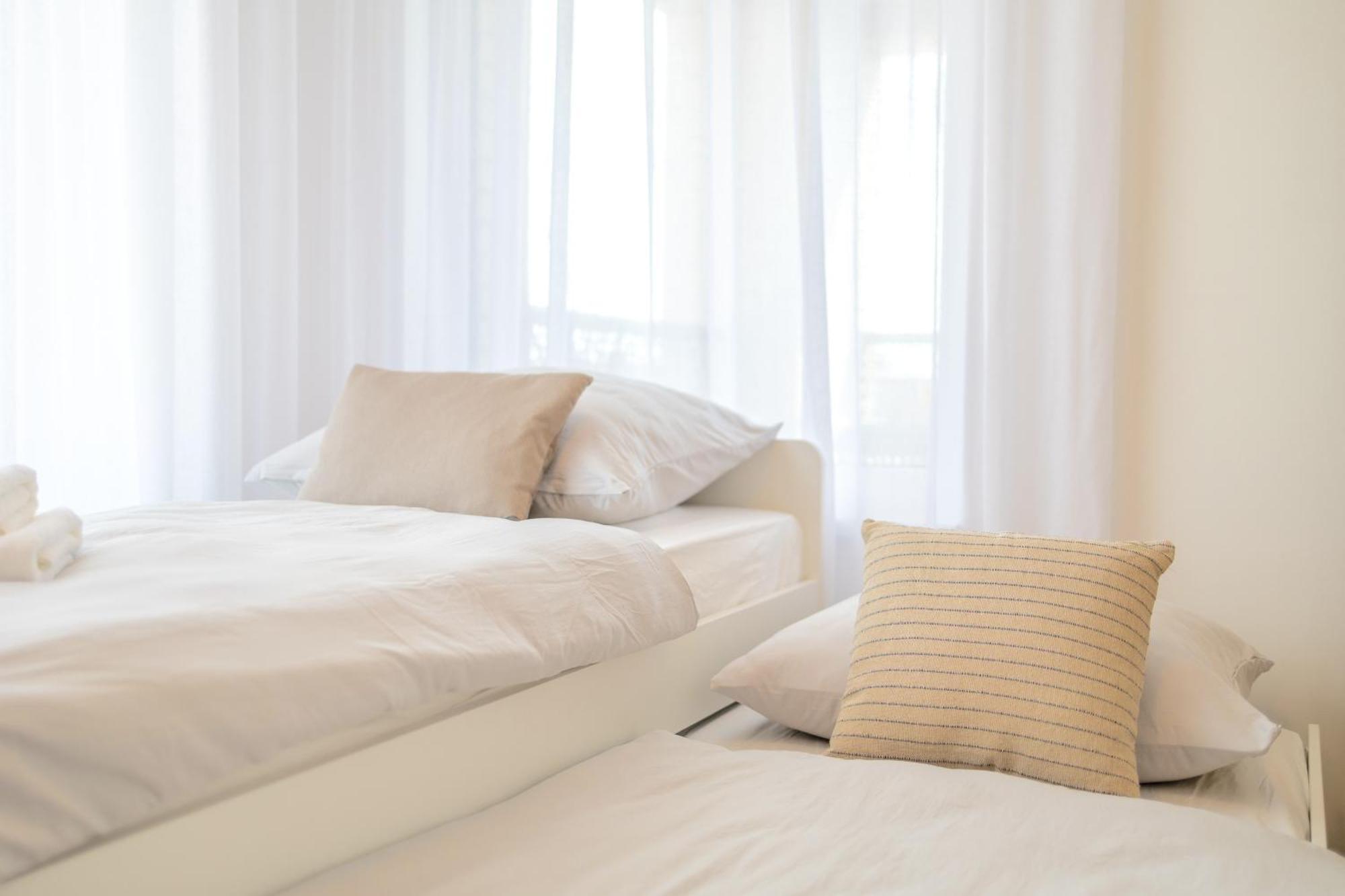 Apartmán Bright 2Br - 4Th Floor, Balcony, Free Parking By Gravity Praha Exteriér fotografie