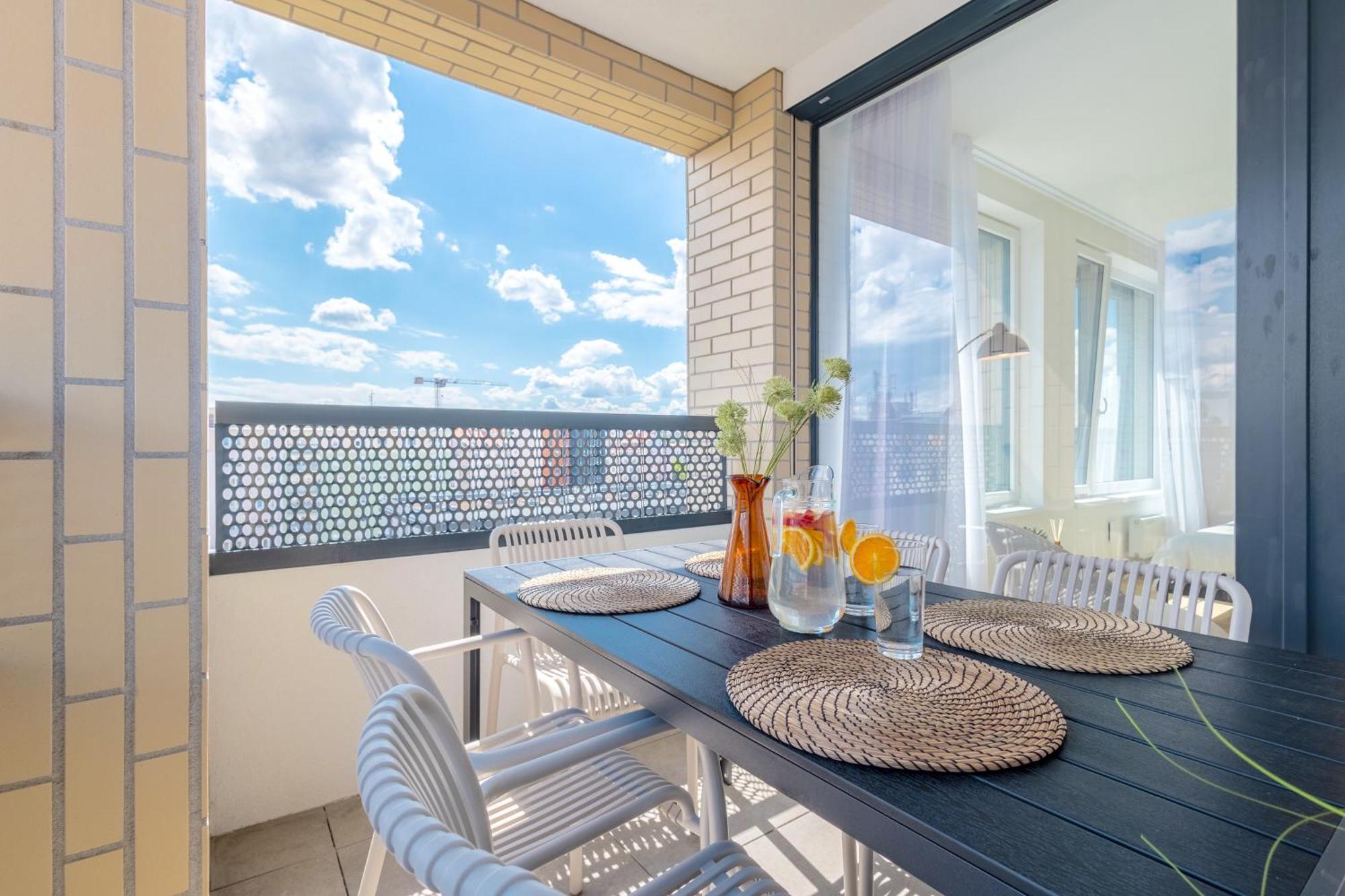 Apartmán Bright 2Br - 4Th Floor, Balcony, Free Parking By Gravity Praha Exteriér fotografie